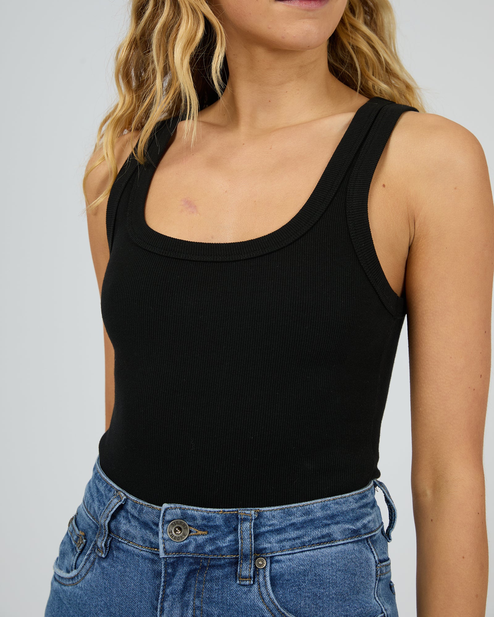 Mia Tank / Black | Silent Theory